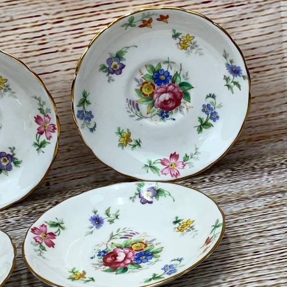 Tuscan Fine English‎ Bone China Saucers Bouquet Floral Gold Trim Set of 6 - Picture 3 of 11